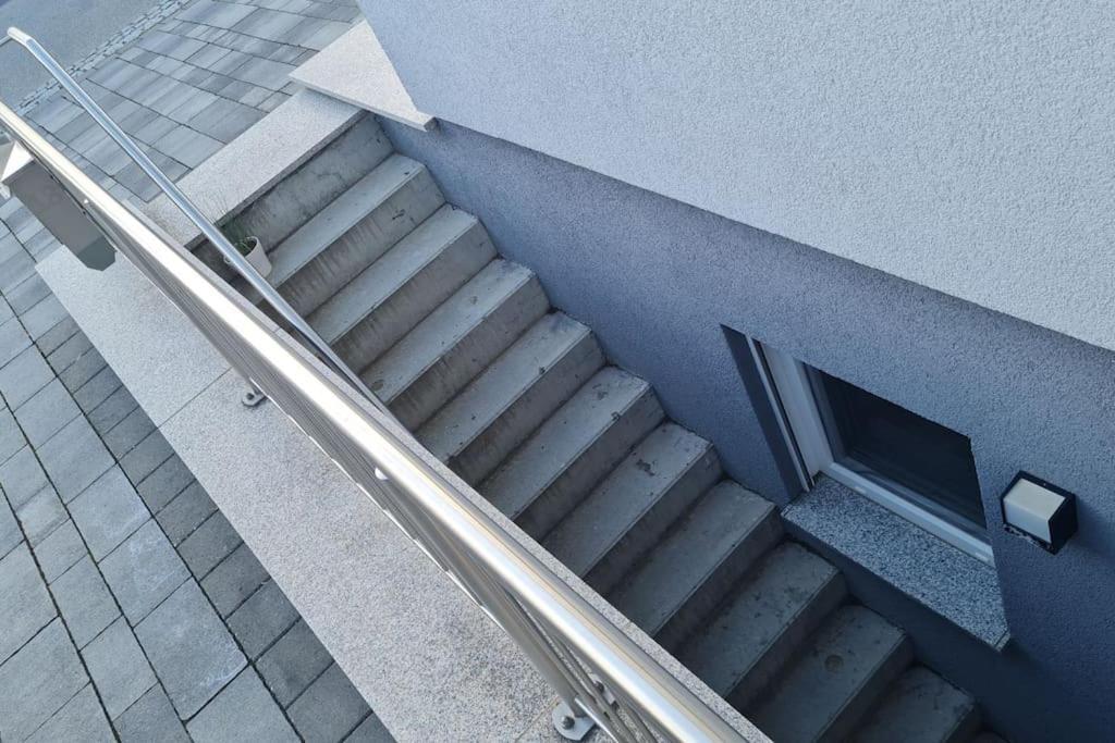 Schoene Souterrain * Riegel